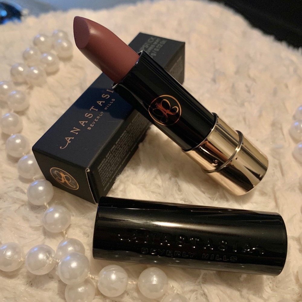 -ANASTASIA BEVERLY HILLS. Lipstick (Dusty Mauve)๐ - Picture 1 of 4